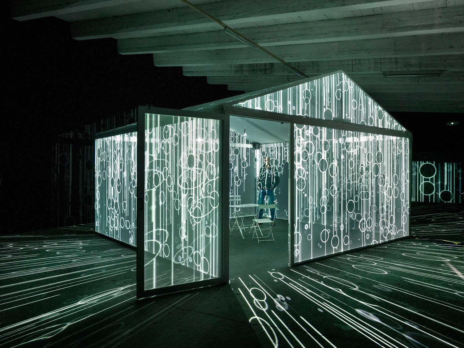 INSIDEOUT-360-Multimedia-Installation-by-Leigh-Sachwitz-Yellowtrace-06